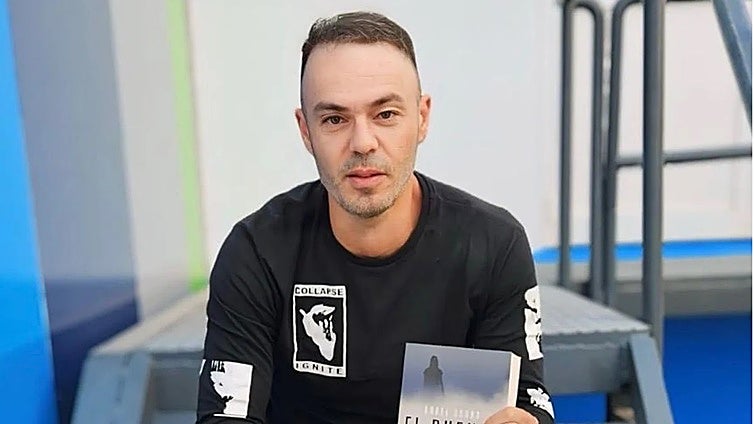 'La línea de la venganza', el último thriller de Ángel Osuna inspirado en el Cádiz más cruento y salvaje