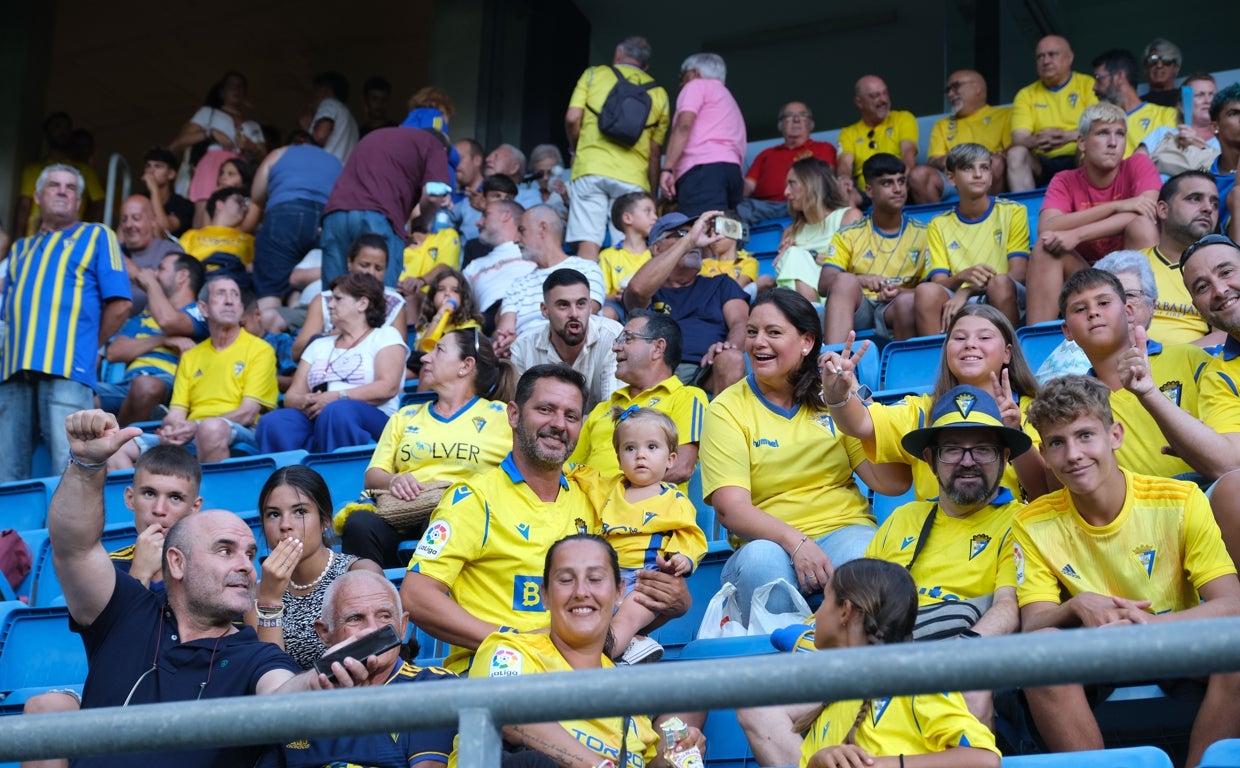 ¿Has estado en el Trofeo Carranza? Búscate en las gradas