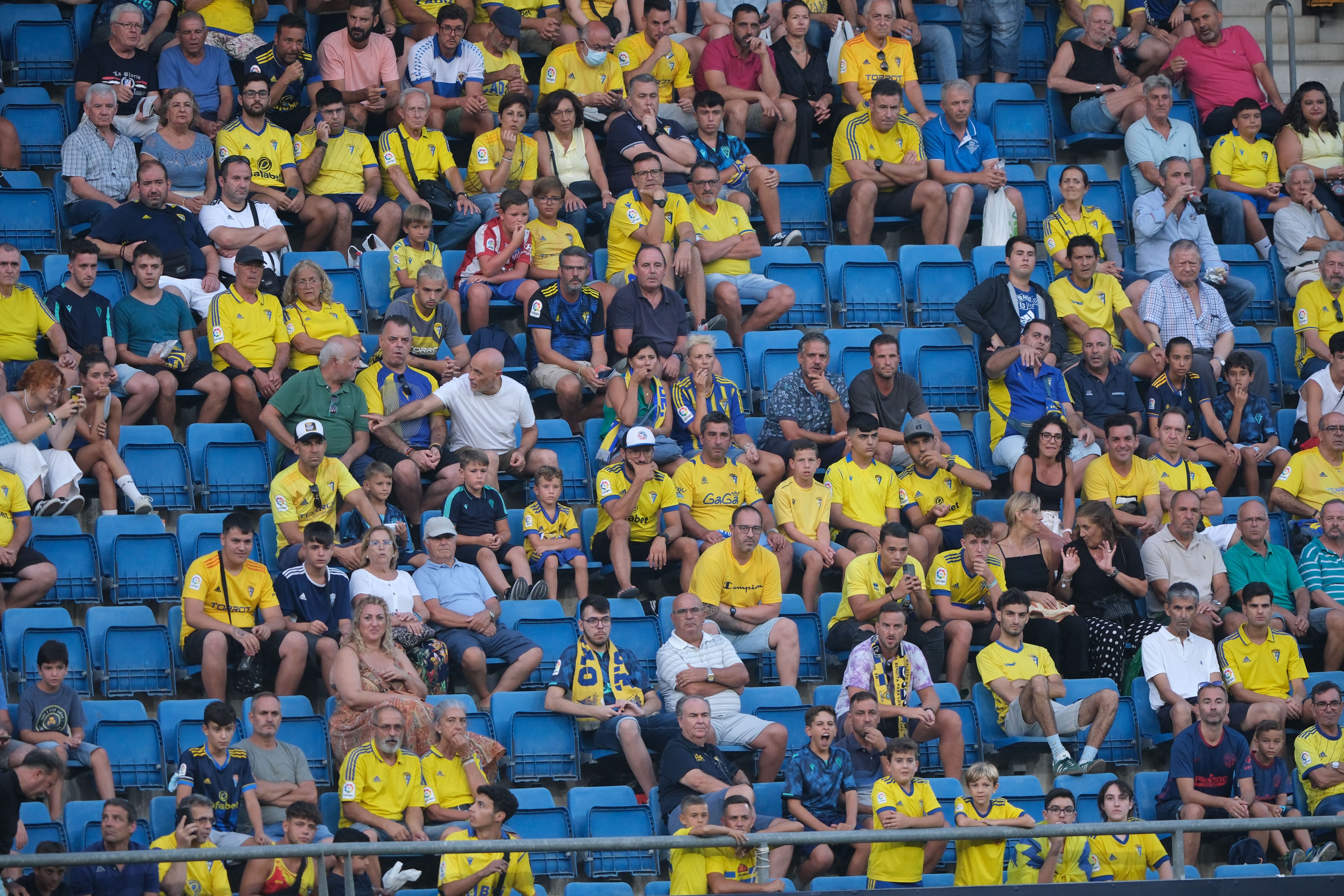 ¿Has estado en el Trofeo Carranza? Búscate en las gradas