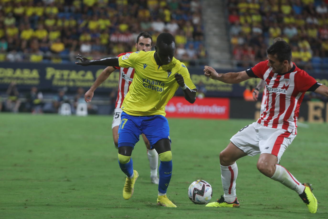 Las imágenes del partido Cádiz CF-Athletic de Bilbao en Carranza