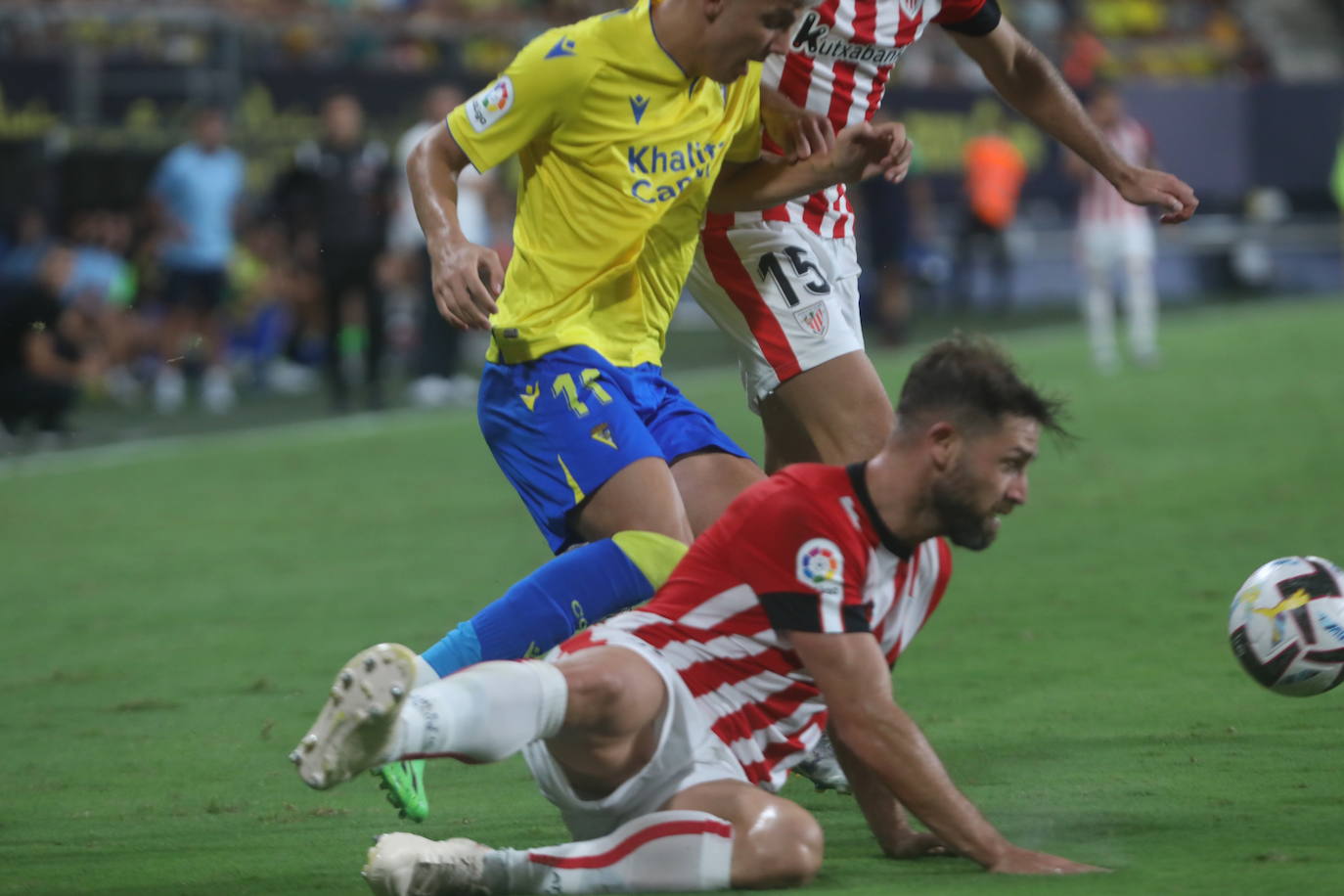 Las imágenes del partido Cádiz CF-Athletic de Bilbao en Carranza