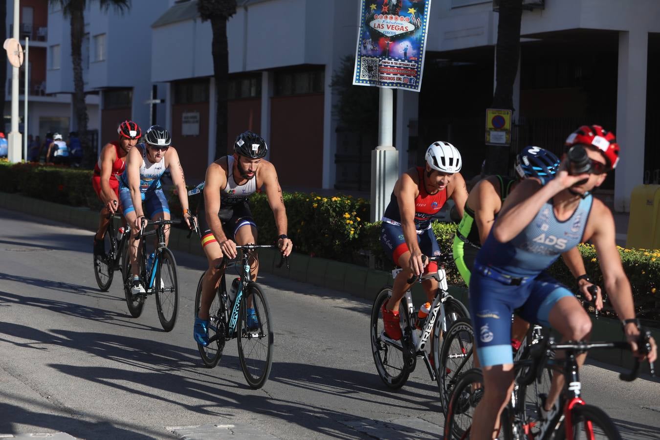 Búscate en el XXV Triatlón Villa de Rota 2022