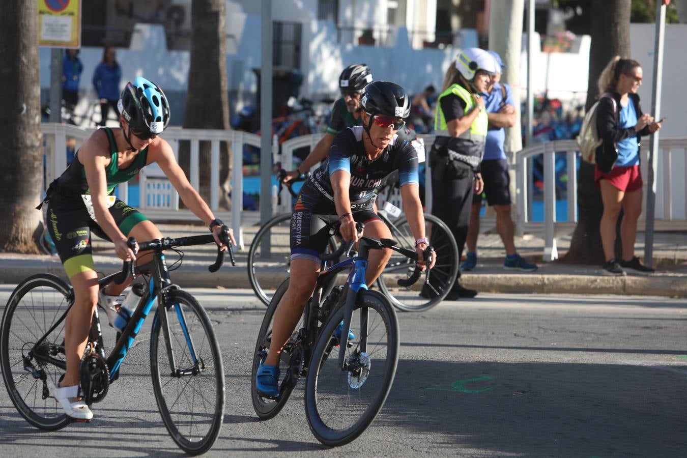 Búscate en el XXV Triatlón Villa de Rota 2022