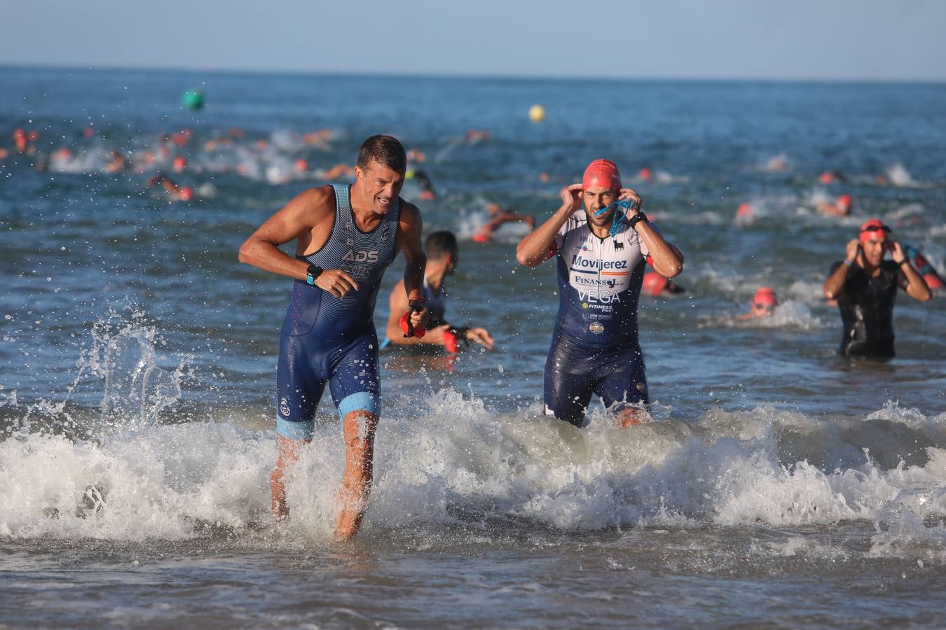 Búscate en el XXV Triatlón Villa de Rota 2022