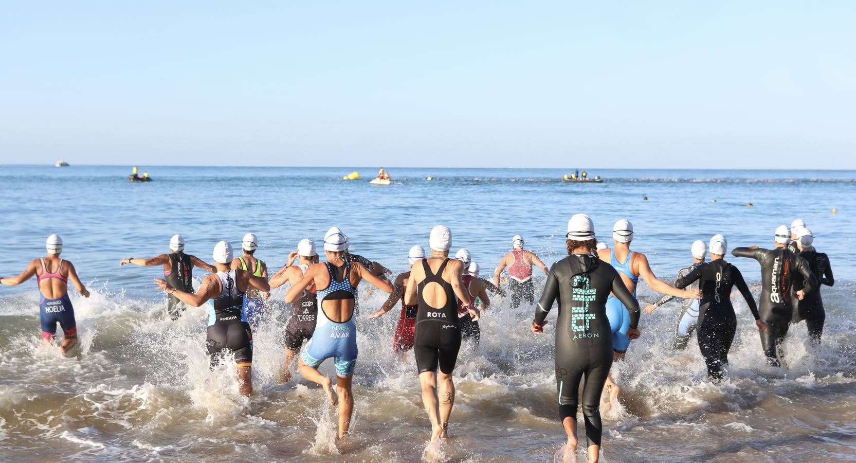 Búscate en el XXV Triatlón Villa de Rota 2022