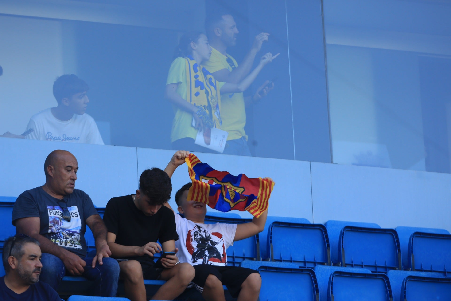 Búscate en el partido Cádiz CF - Barcelona