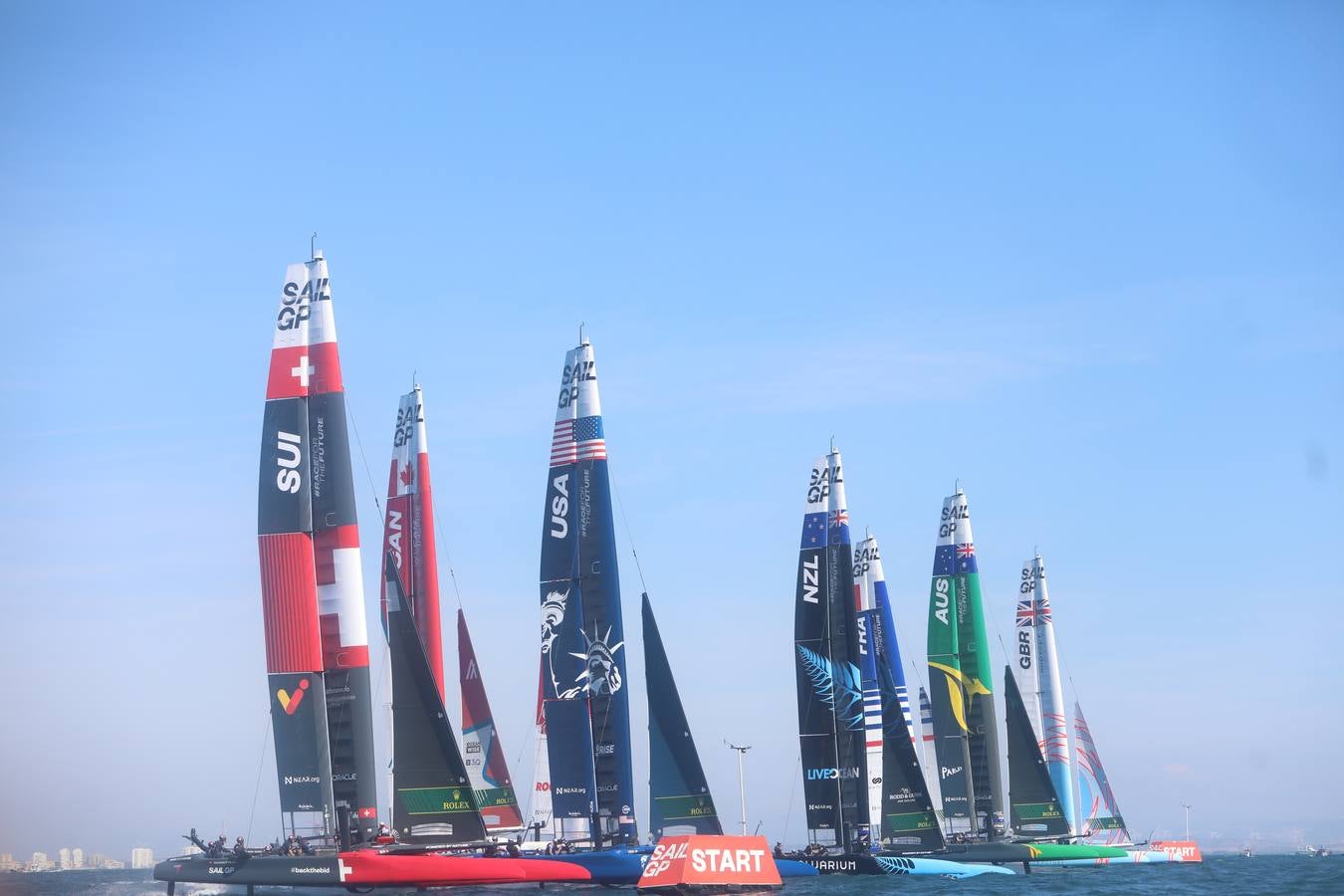 Disfruta de las mejores imágenes del primer día de SailGP en Cádiz