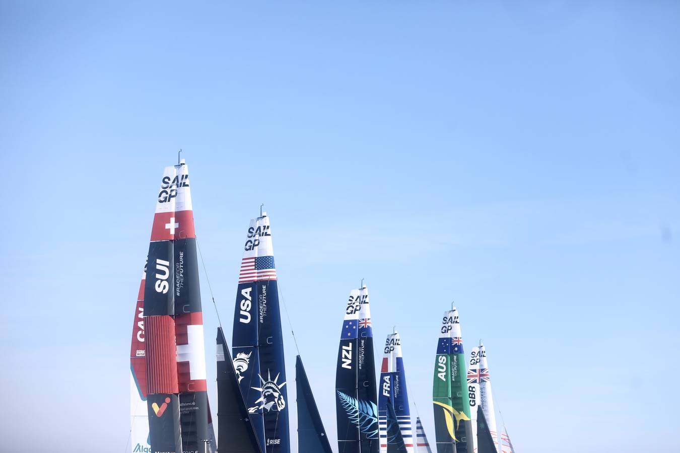 Disfruta de las mejores imágenes del primer día de SailGP en Cádiz