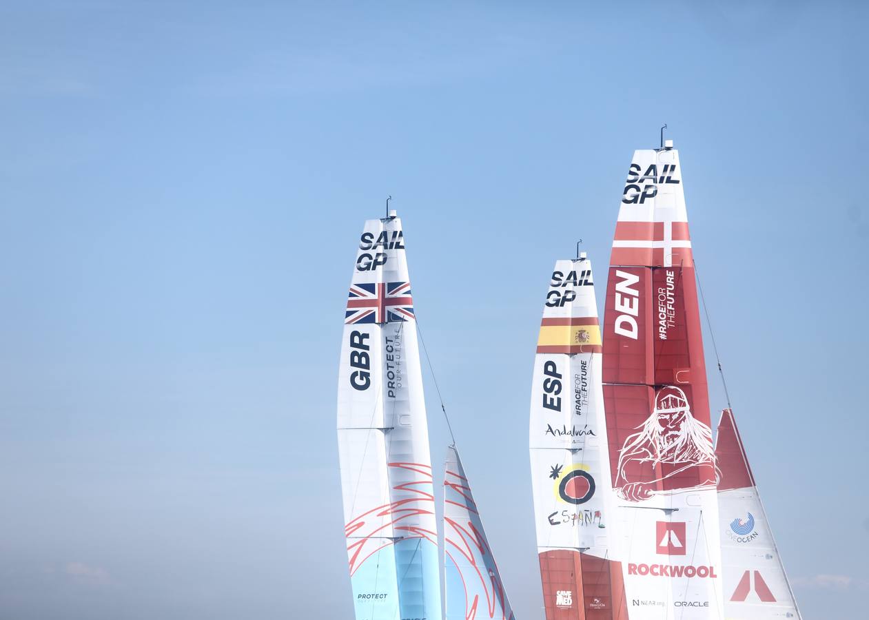 Disfruta de las mejores imágenes del primer día de SailGP en Cádiz