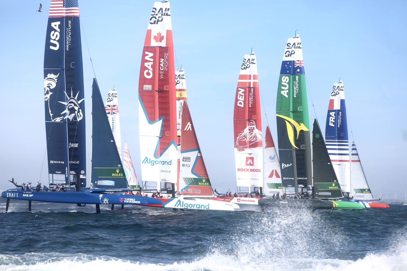 Disfruta de las mejores imágenes del primer día de SailGP en Cádiz