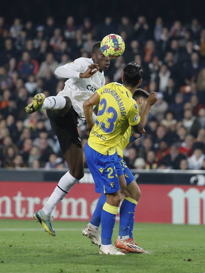 Fotos: El encuentro Valencia-Cádiz, en imágenes