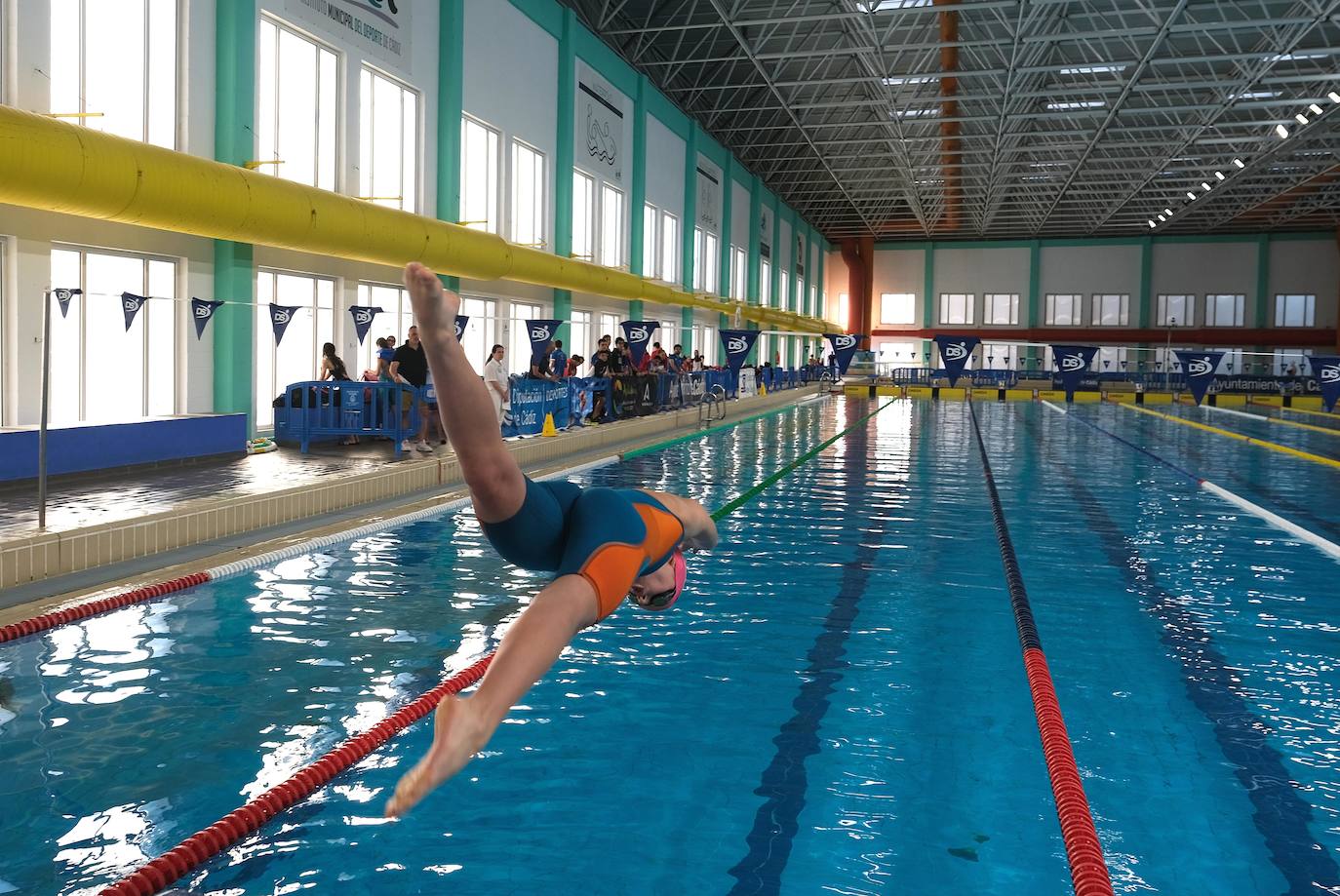 Fotos: Ambiente de gala en el campeonato andaluz de natación que se celebra en Cádiz