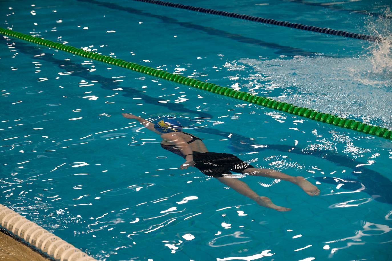 Fotos: Ambiente de gala en el campeonato andaluz de natación que se celebra en Cádiz