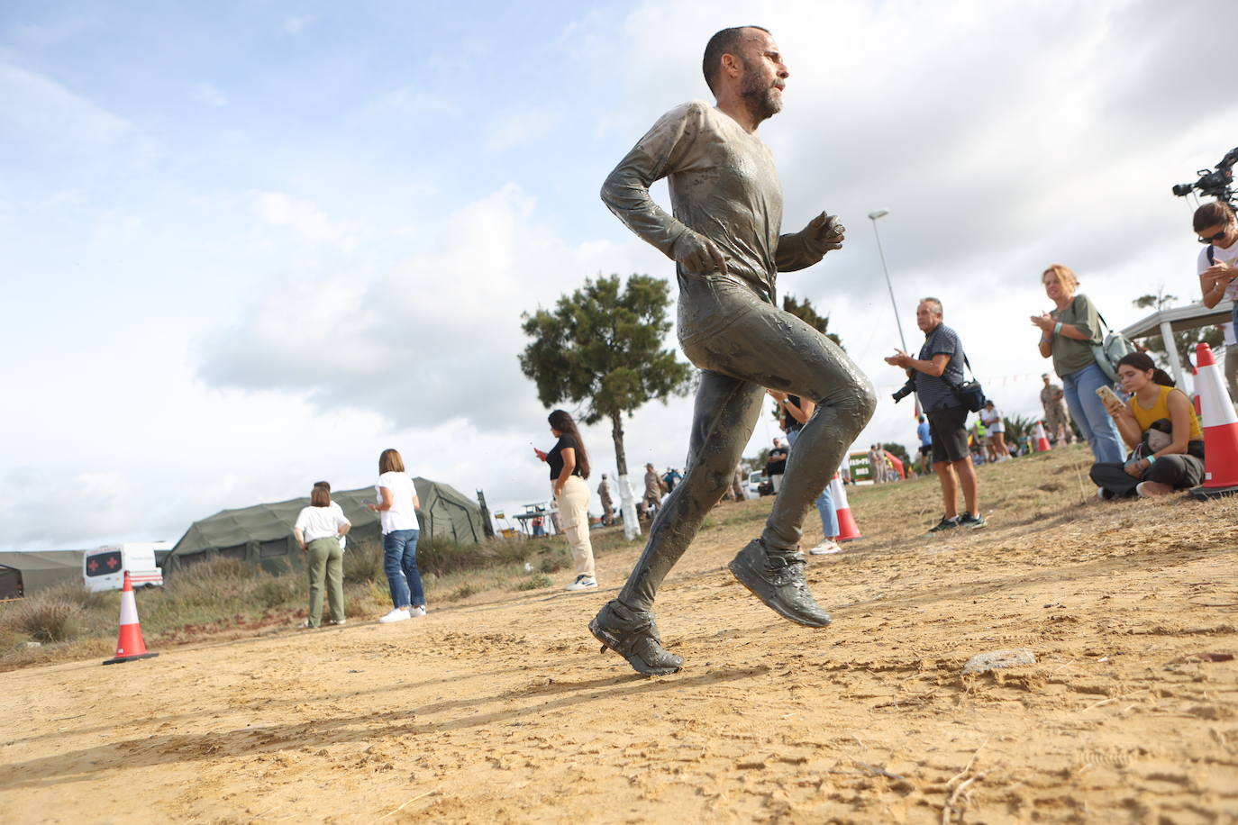 Las fotografías de la carrera Fan Pin Race de San Fernando (II)