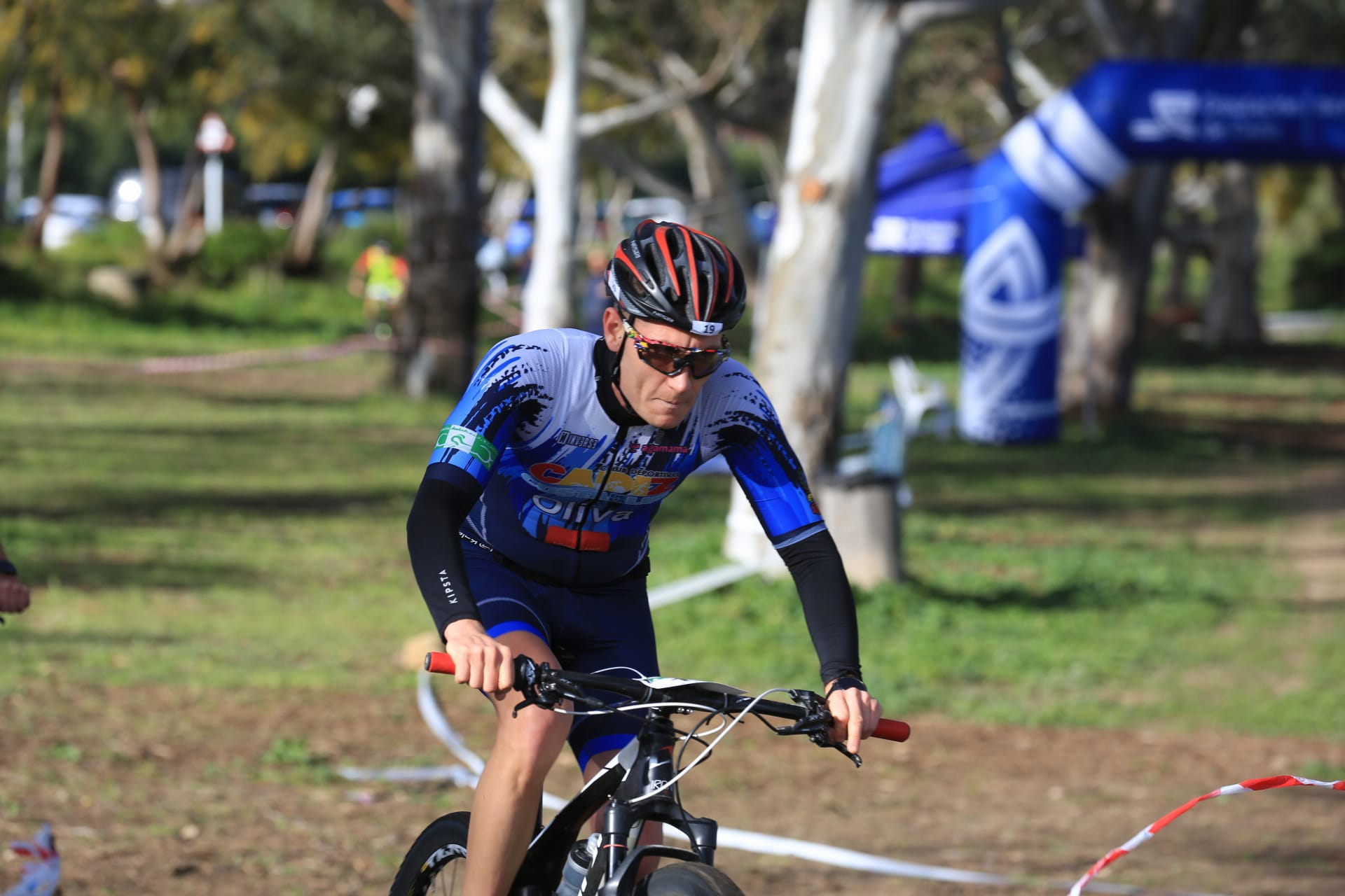 Fotos: Más de 120 duatletas en la I Duatlón Cros Villa de Puerto Real