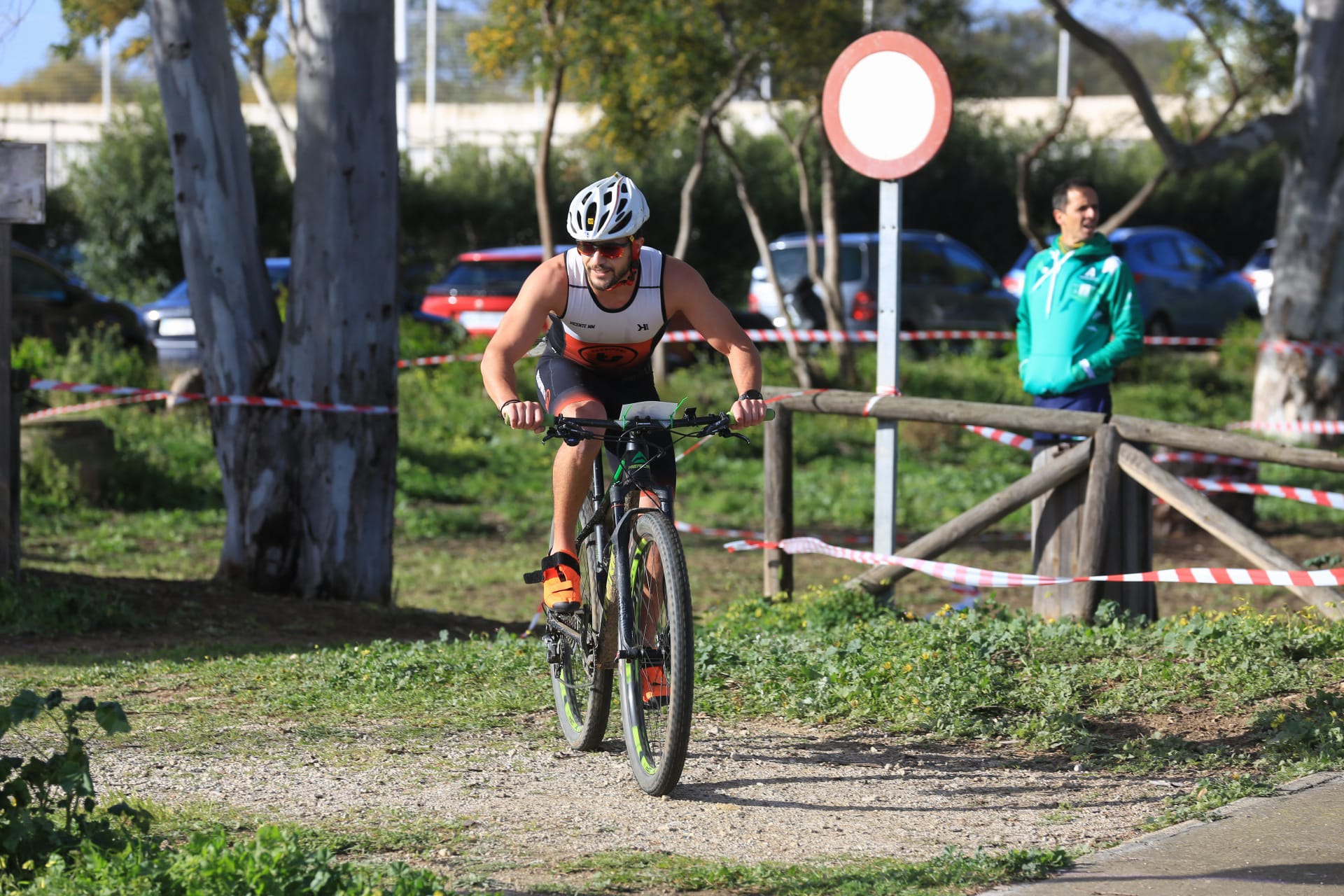 Fotos: Más de 120 duatletas en la I Duatlón Cros Villa de Puerto Real
