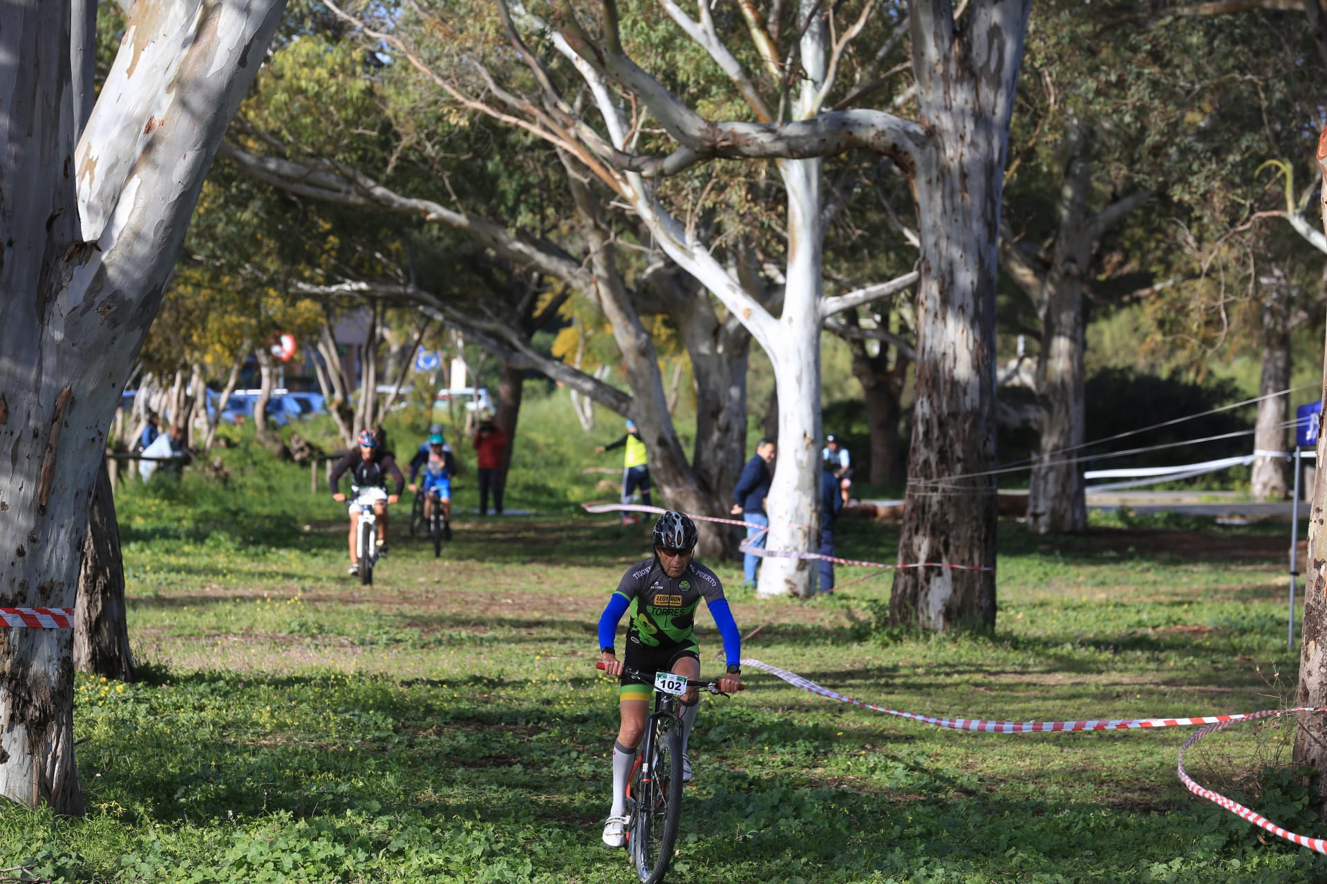 Fotos: Más de 120 duatletas en la I Duatlón Cros Villa de Puerto Real