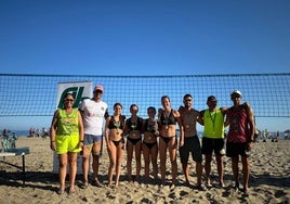 Dos jugadoras del Club Voleibol Chiclana se clasifican para el Campeonato de España