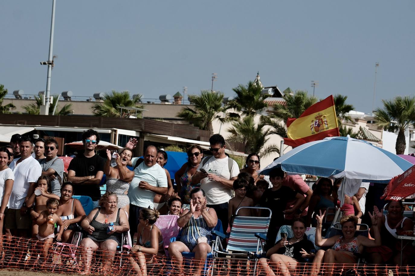 La primera carrera del segundo ciclo de las Carreras de Caballos de Sanlúcar en imágenes