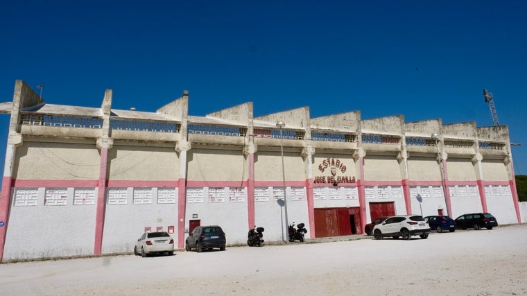 Imagen exterior del Estadio José del Cuvillo, en El Puerto de Santa María.