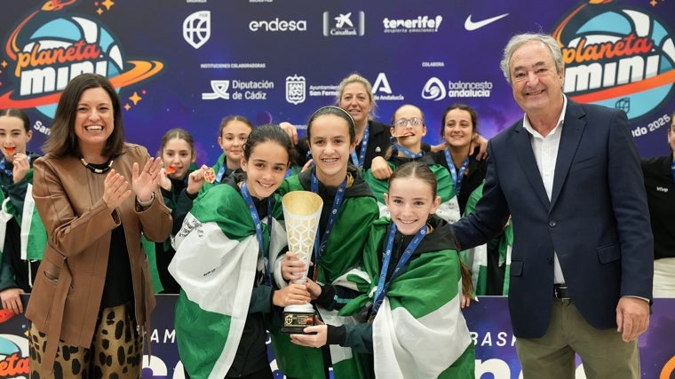 Las féminas andaluzas se volvieron a coronar en San Fernando.