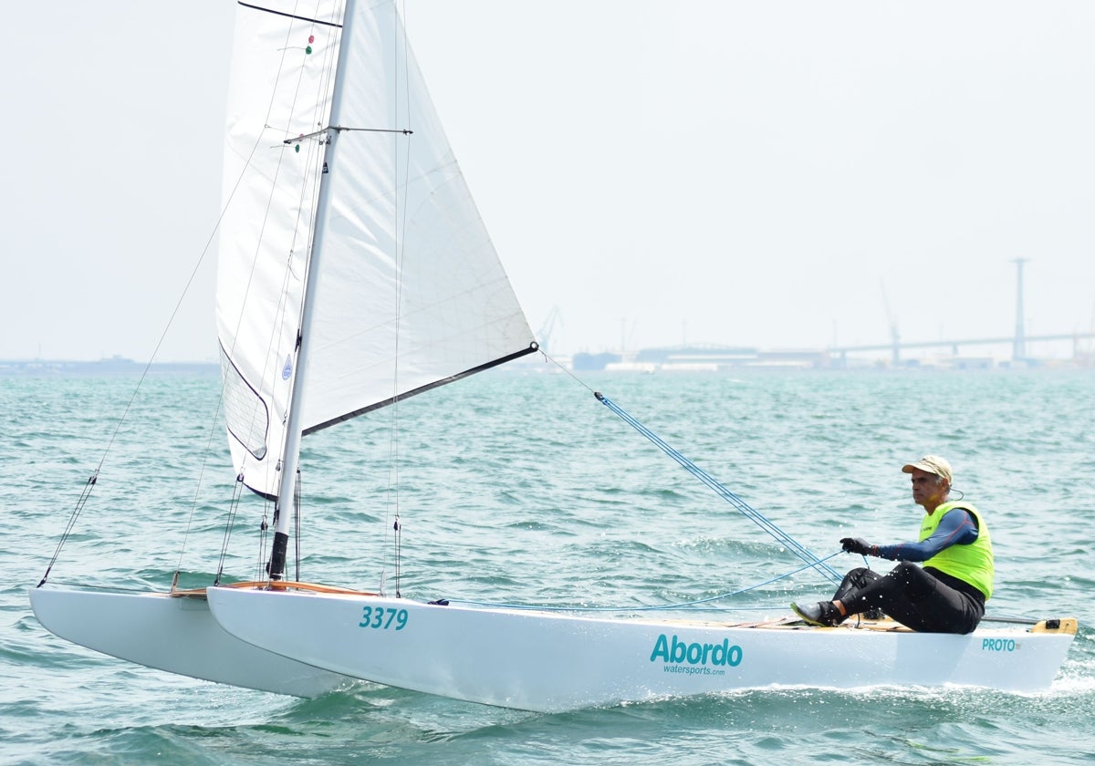 Juan Luis Páez se proclama campeón de la Copa de Andalucía 2025 en Rota.