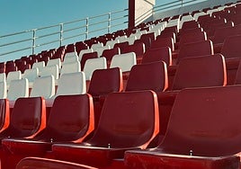 Nuevos asientos para la Tribuna del Estadio José del Cuvillo