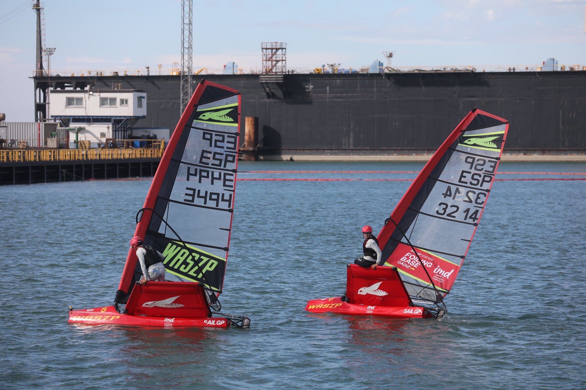 Las imágenes de la llegada de los primeros barcos para la Globe 40