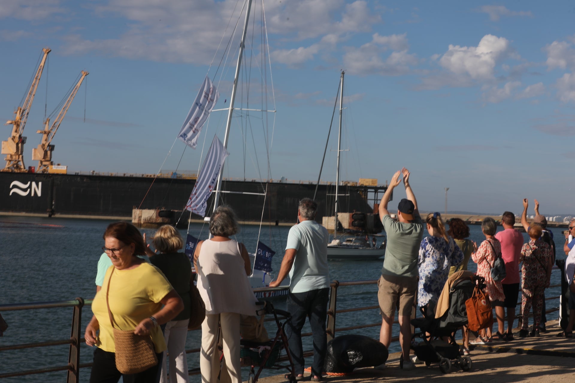 Las imágenes de la llegada de los primeros barcos para la Globe 40