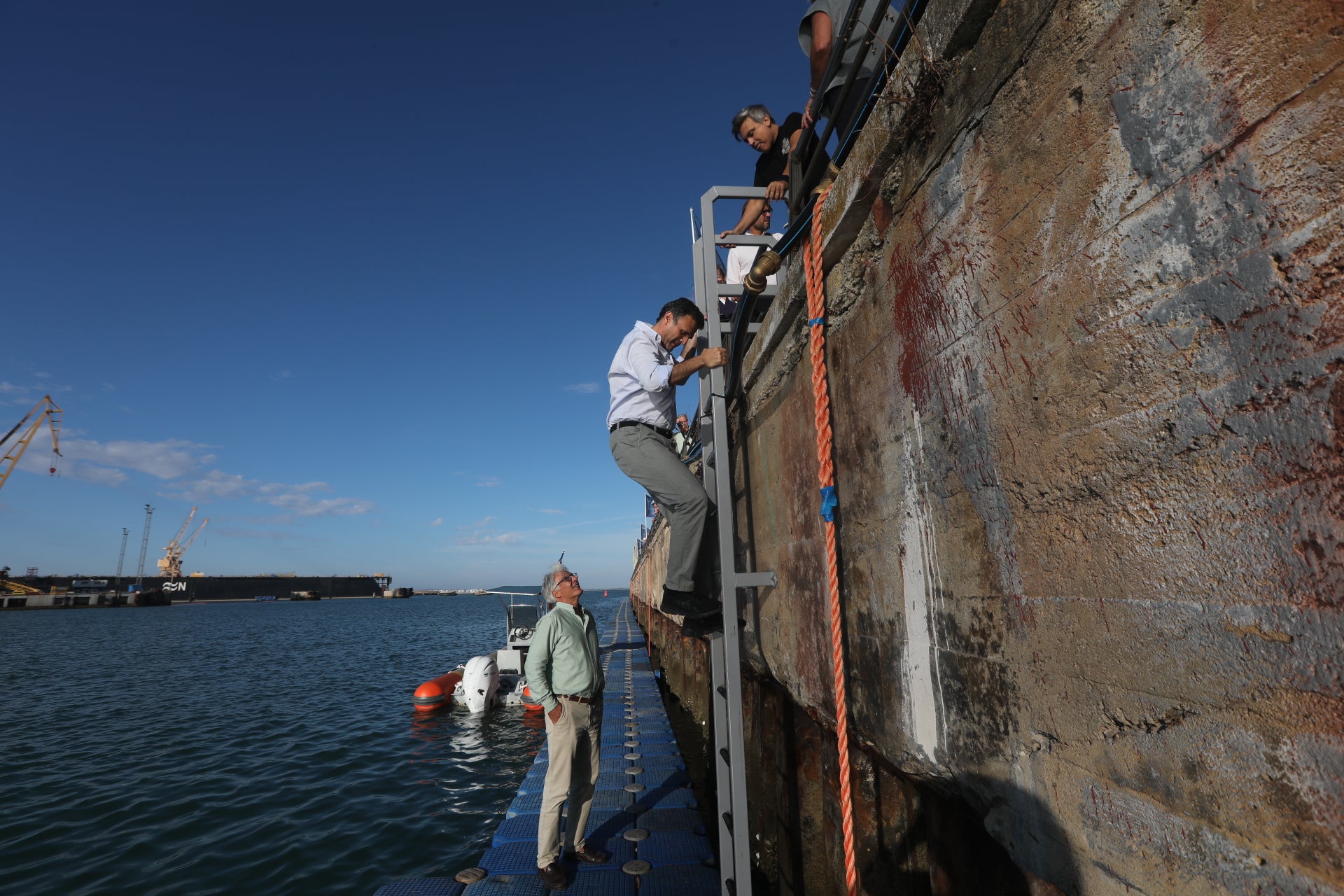 Las imágenes de la llegada de los primeros barcos para la Globe 40