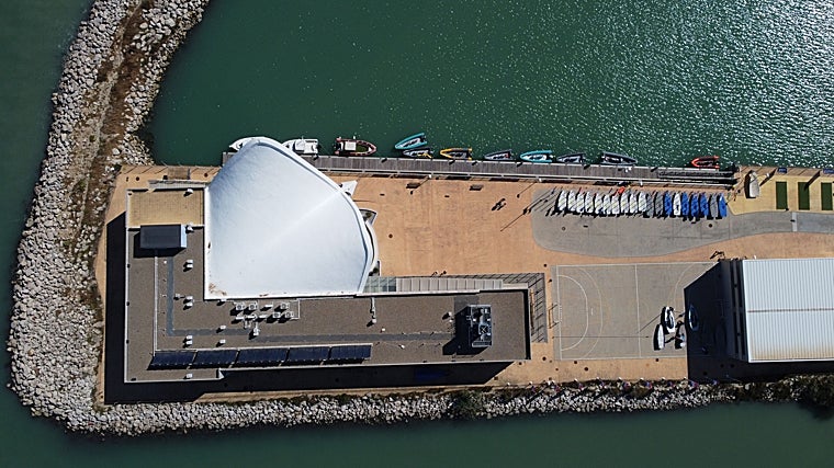 Imágen aérea del Centro Especializado de Tecnificación Deportiva de Vela Bahía de Cádiz.