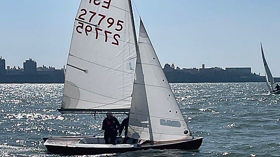 David Blanco y Aroa Rubio consolidan su liderato en la Liga Driveris de Snipe en Cádiz