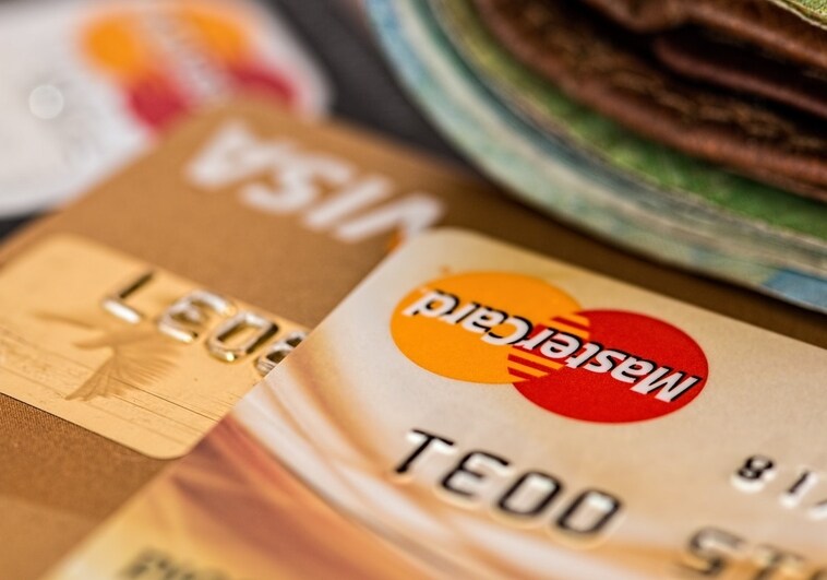 Los bancos avisan sobre la modificación que sufrirán las tarjetas de crédito y débito en 2024 y afectarán a todos los clientes