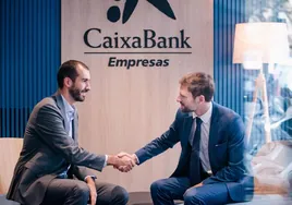 CaixaBank concede casi 3.350 millones de euros a las empresas de Andalucía durante 2023