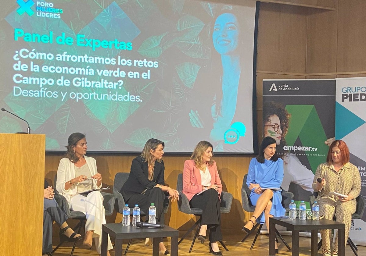 Zona Franca destaca la importancia de la presencia femenina en las empresas en el II Foro de Mujeres Líderes