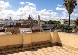 Un lujoso palacio de la provincia de Cádiz sale a la venta: se construyó en el siglo XV y cuesta más de un millón de euros