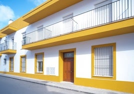 Se vende un piso nuevo a estrenar en este pueblo de Cádiz por 52.000 euros: está a menos de una hora de la playa