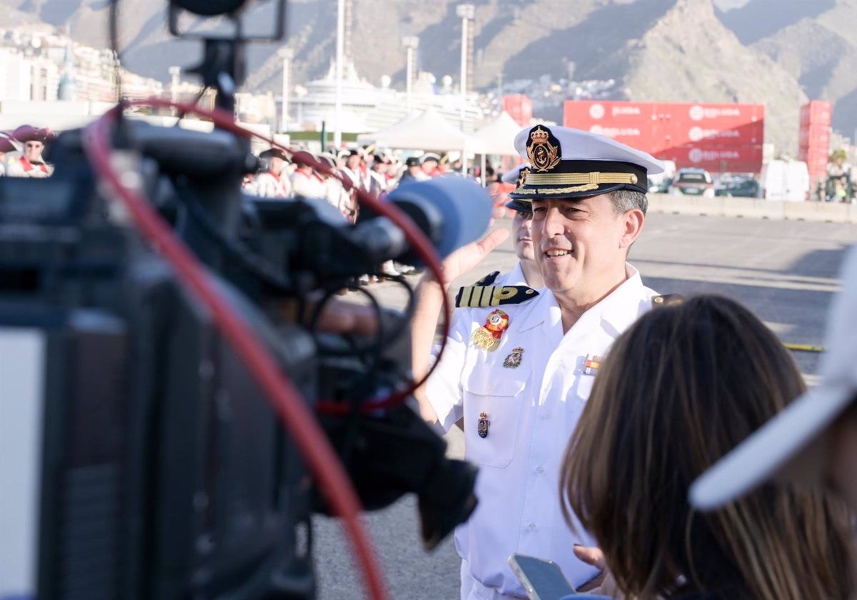 El capitán de 'Elcano' recuerda a las víctimas del «triste accidente» del buque escuela mexicano