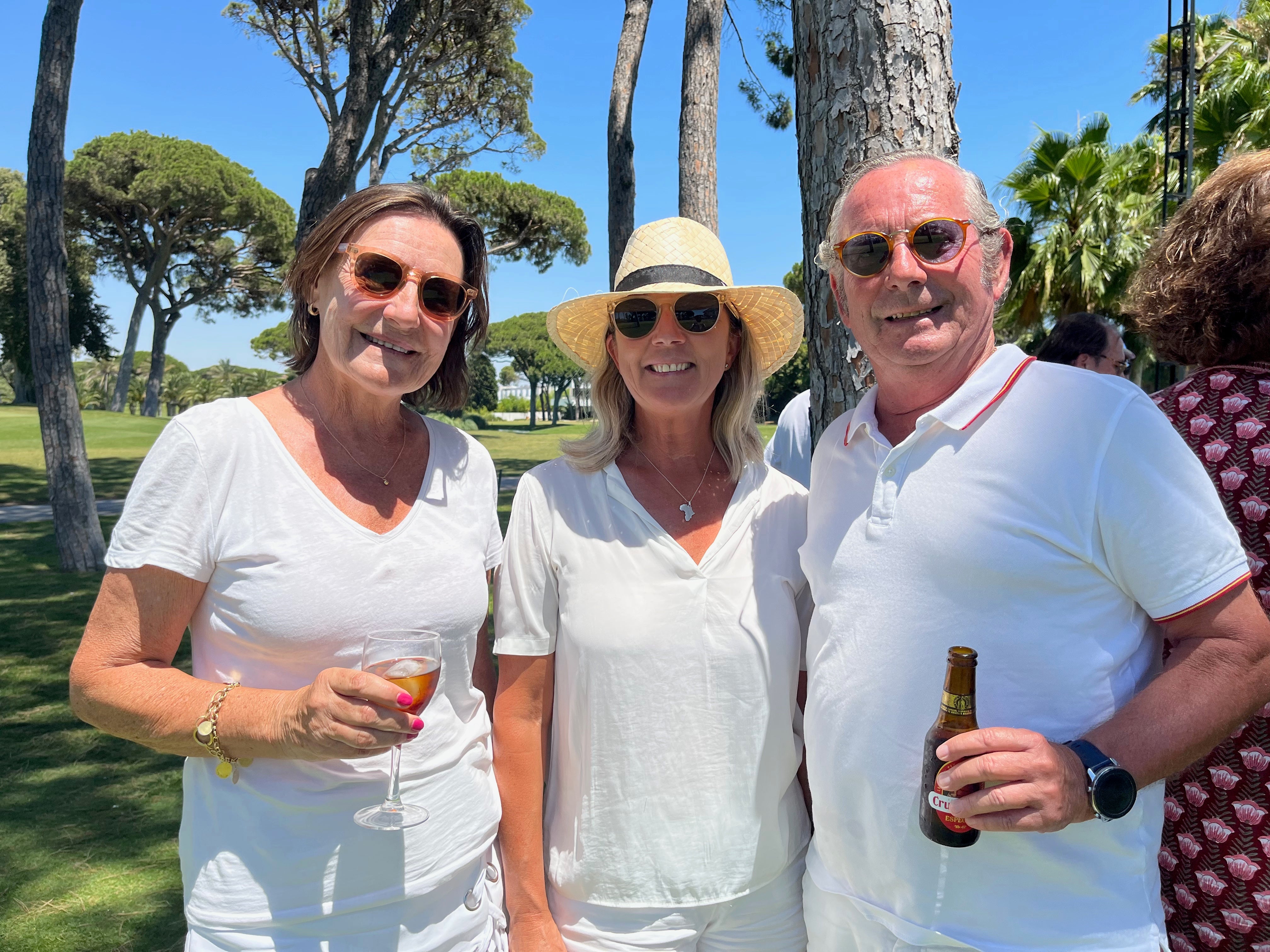 Carla López de Carrizosa, África Romero y Perico González.