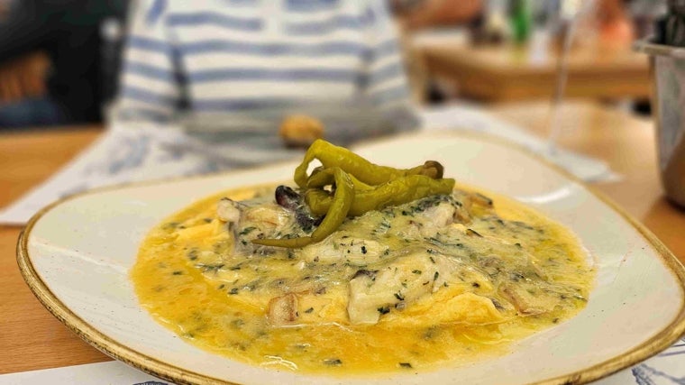Tortilla vaga de cocochas de bacalao del restaurante gaditano La Marea