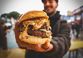 Algeciras se estrena como capital de las smash burgers con The Champions Burger