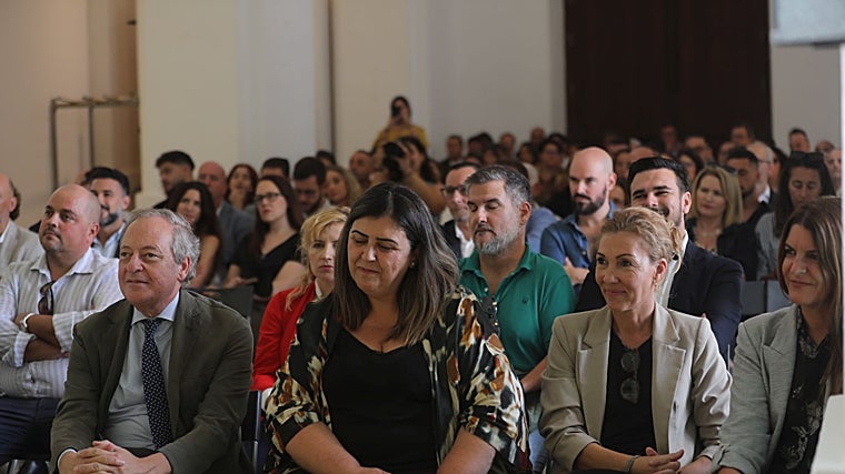 Asistentes a los premios GURMÉ Cádiz 2025 en Conil de la Frontera
