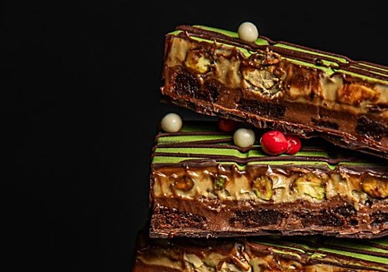 Uno de los turrones elaborados por AUXOC y el restaurante Martié para estas fiestas