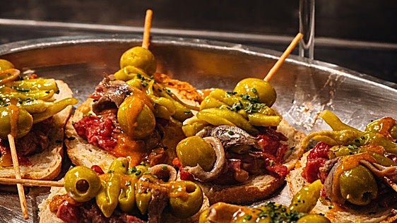 Ganazas abre en El Puerto con una carta de tapeo andaluz, atún rojo y guiños a la cocina más actual