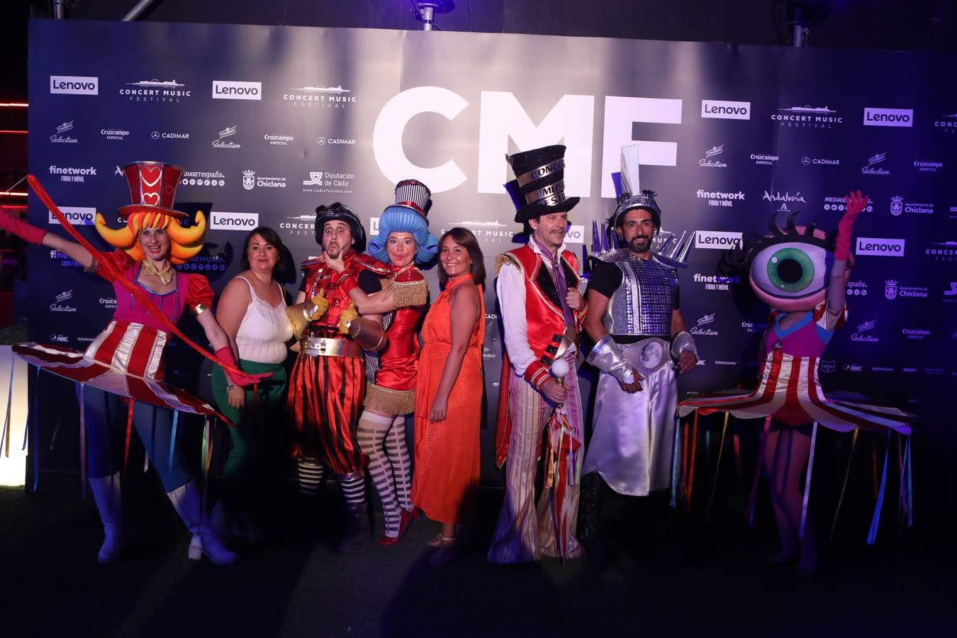 Búscate en el concierto de Save the Queen en Chiclana