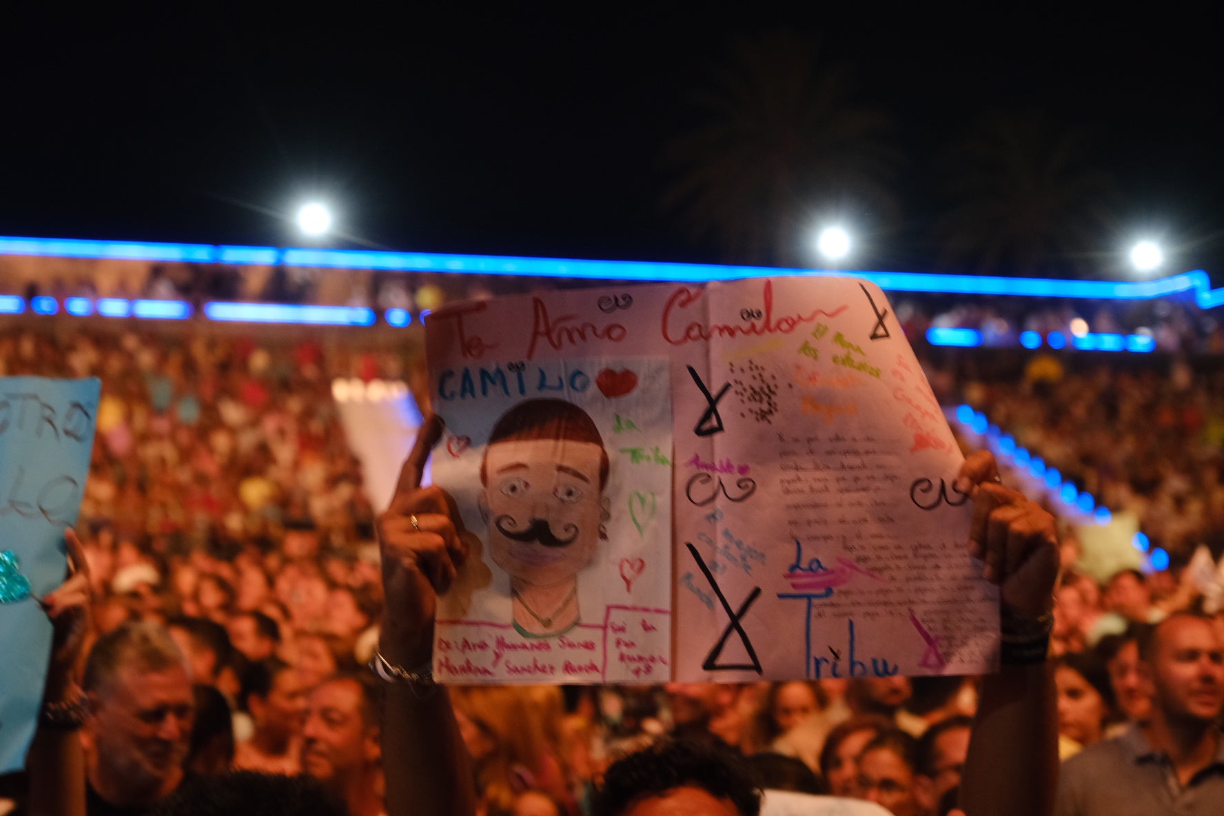 En imágenes: La tribu de Camilo inunda de amor el Concert Music Festival