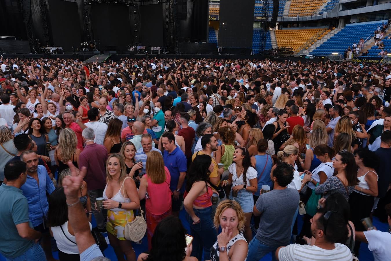 Concierto de Alejandro Sanz en Cádiz: Búscate en las gradas del estadio Carranza