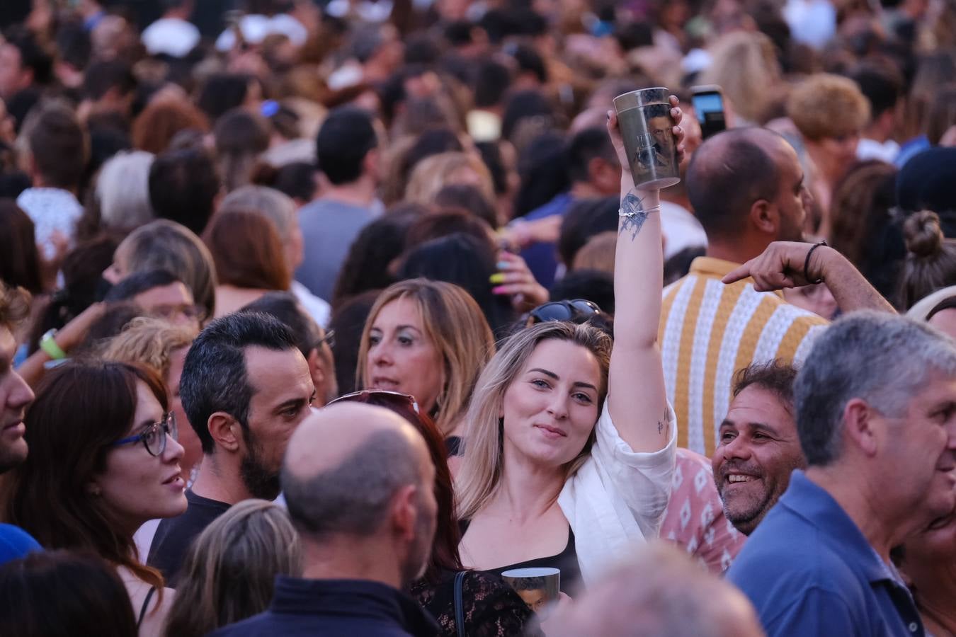 Concierto de Alejandro Sanz en Cádiz: Búscate en las gradas del estadio Carranza