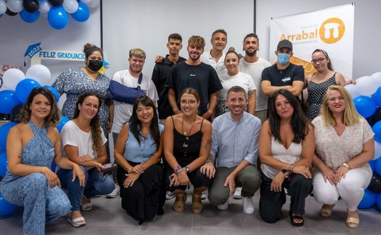 Casi una veintena de jóvenes gaditanos retoma sus estudios y se titula con el Programa Incorpora