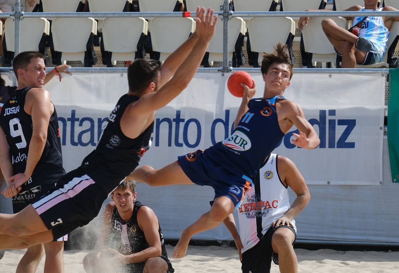 Cádiz acoge el Campeonato de Andalucía de Balonmano Playa